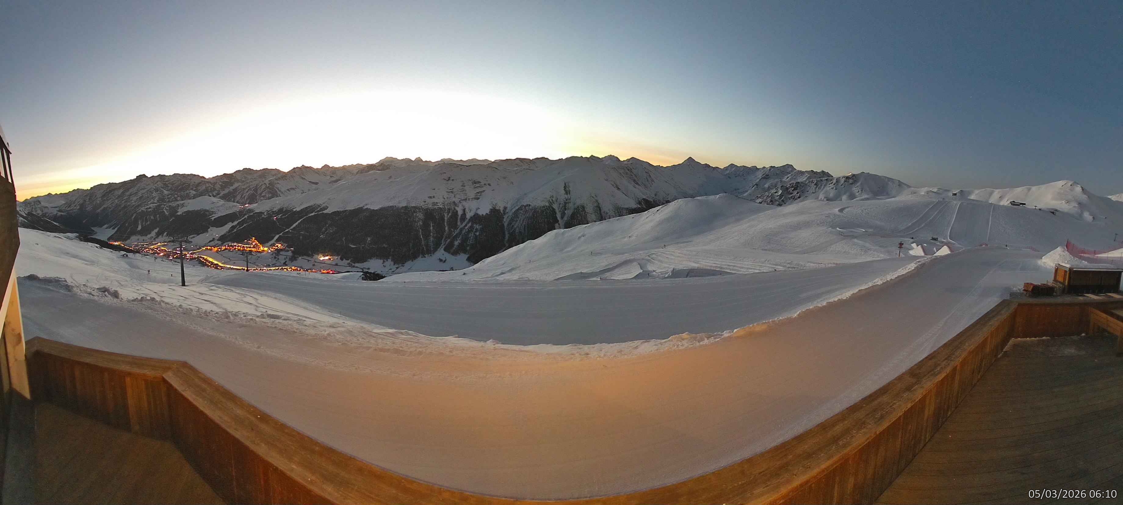 Webcam Livigno - Panoramica I Webcam Livigno - Cima Carosello 3000